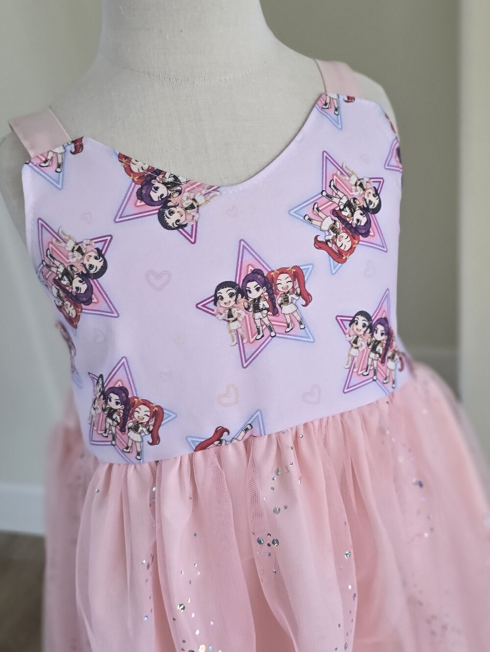 Sparkly K-pop demon hunters dress